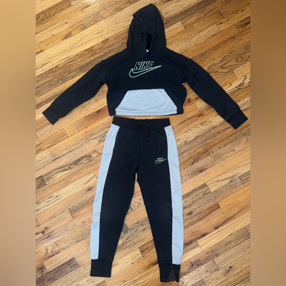 Nike Kids Black and Gray Sweatsuit